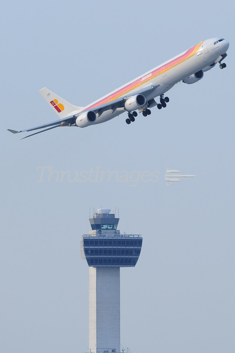 Airbus A340-642 EC-LFS (cn 1122) "Ciudad De México"